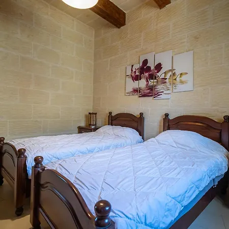 Casa vacanze Qronfla With Private Pool In Island Of Gozo *