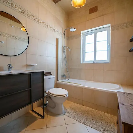 Qronfla With Private Pool In Island Of Gozo *
