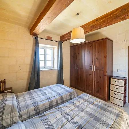 Casa vacanze Qronfla With Private Pool In Island Of Gozo Zebbug (Gozo)