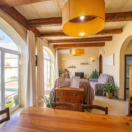 Qronfla With Private Pool In Island Of Gozo *
