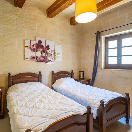 بيت للعطل Qronfla With Private Pool In Island Of Gozo