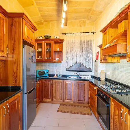 بيت للعطل Qronfla With Private Pool In Island Of Gozo *